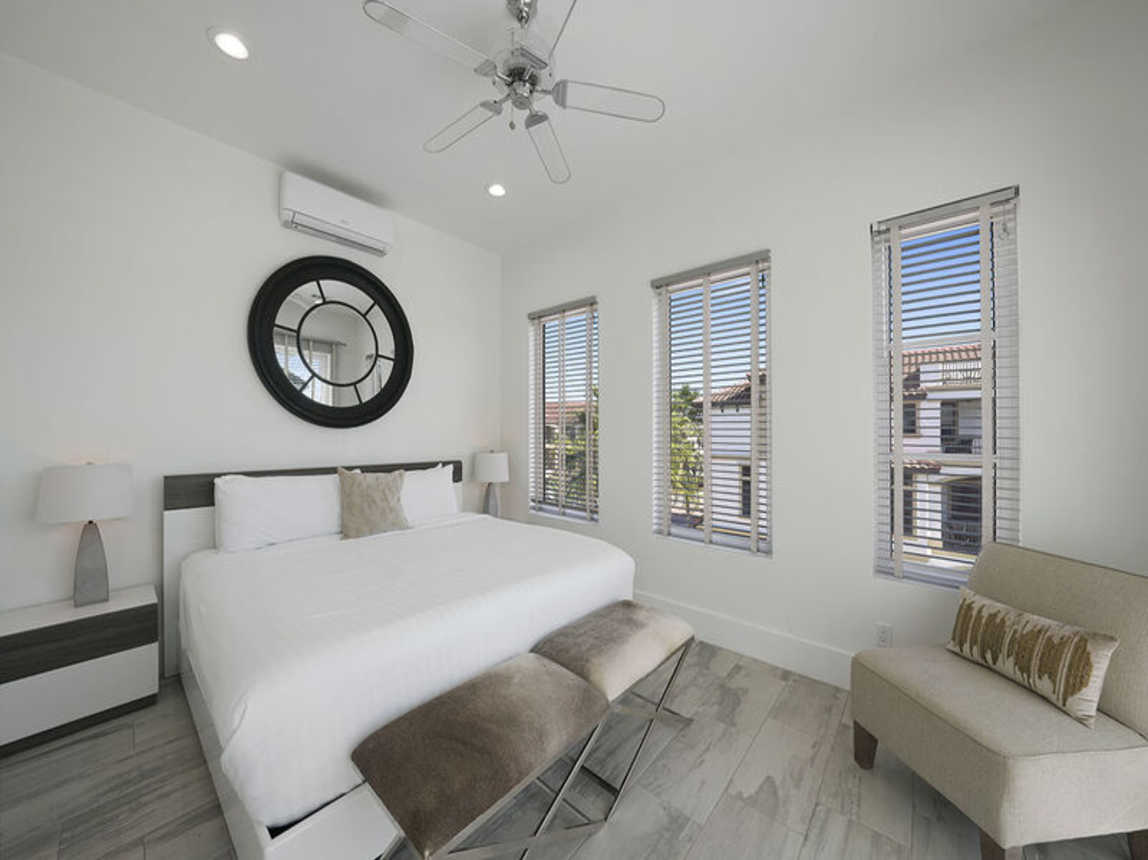 White Sands - Destiny by the Sea Luxury Vacation Rental Beach House with Private Pool, Rooftop Deck, and Game Room in Gated Community Destin, Florida - Five Star Properties Destin/30A