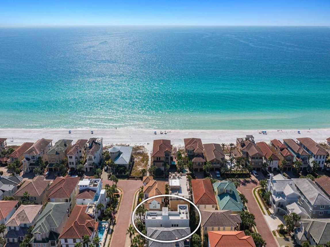 White Sands - Destiny by the Sea Luxury Vacation Rental Beach House with Private Pool, Rooftop Deck, and Game Room in Gated Community Destin, Florida - Five Star Properties Destin/30A