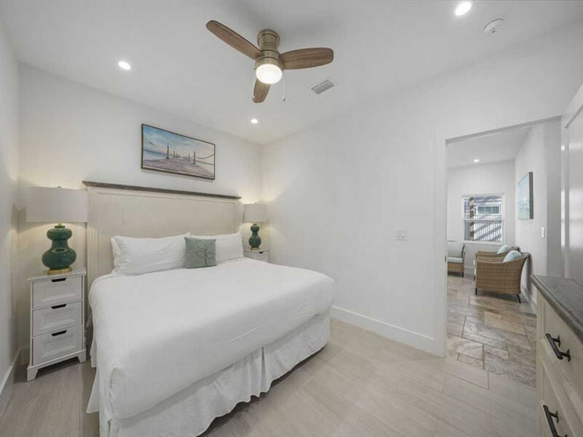 A Wave From It All - Adorable Vacation Rental Beach House with Amazing Backyard Area and Jetted Spa Tub in Miramar Beach, Florida - Bliss Beach Rentals Destin/30A