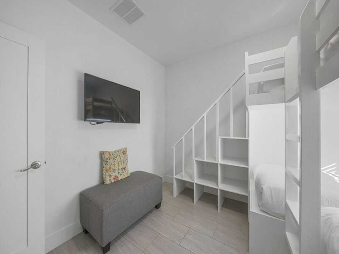 A Wave From It All - Adorable Vacation Rental Beach House with Amazing Backyard Area and Jetted Spa Tub in Miramar Beach, Florida - Bliss Beach Rentals Destin/30A