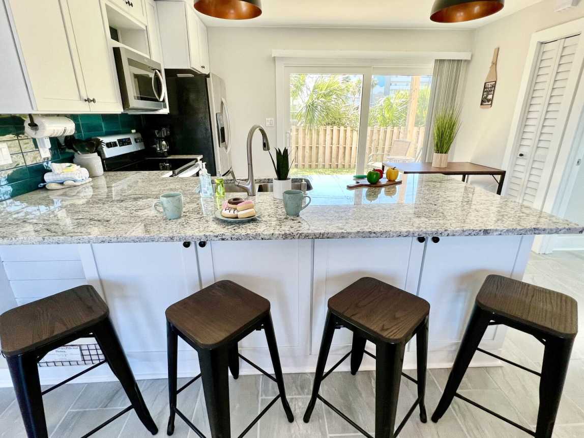 Island Gardens 101 - Aqua La Vista, Baby_20