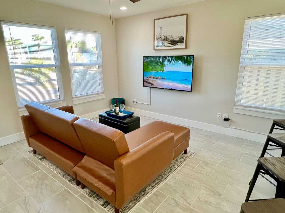 Island Gardens 101 - Aqua La Vista, Baby_9