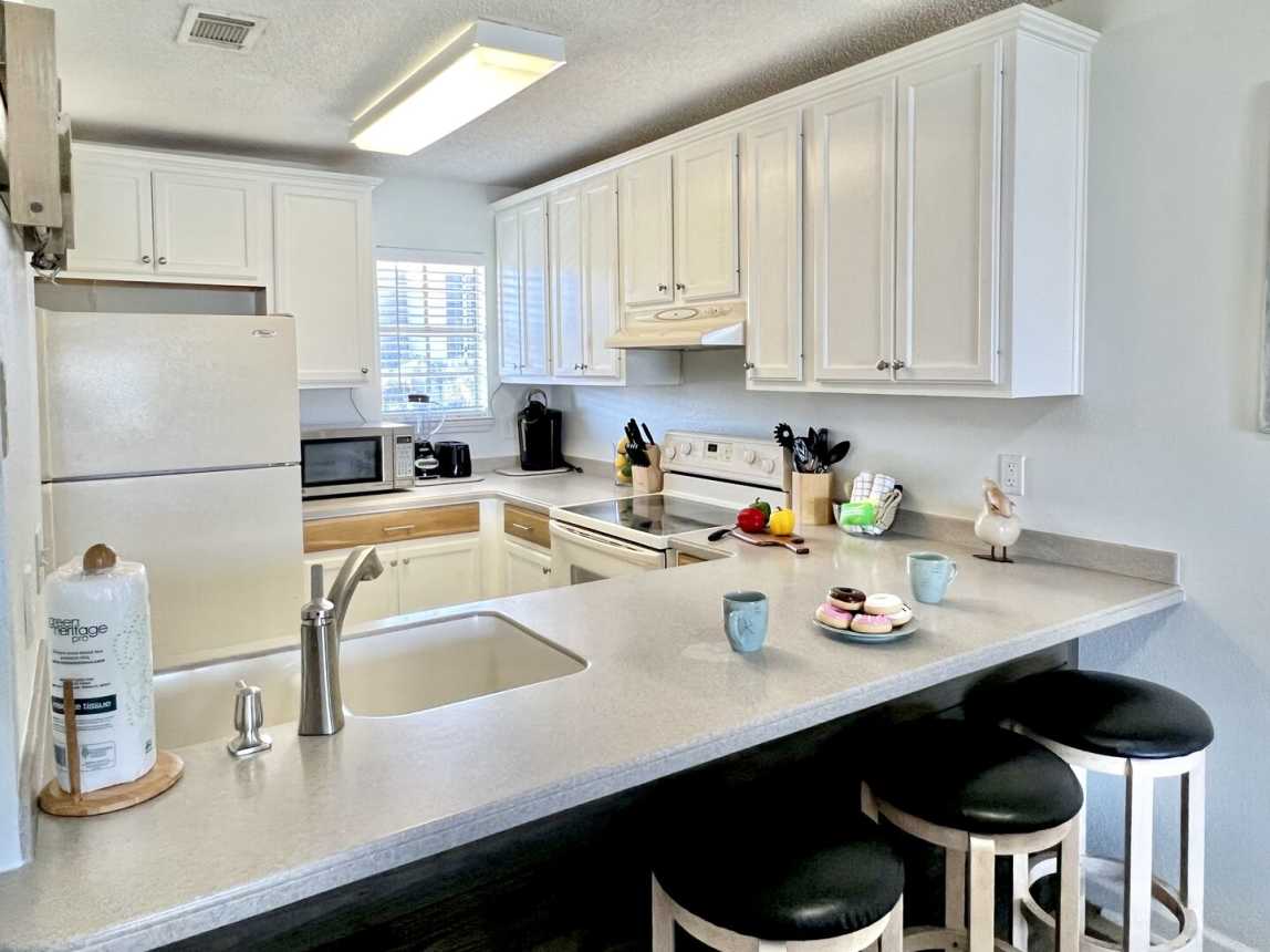 Island Wind 301 - Coral Cove_12