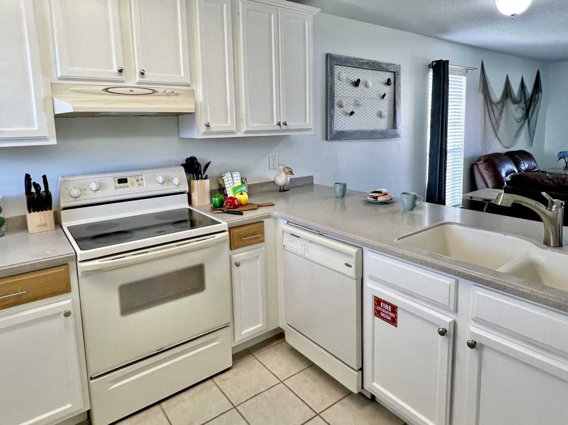 Island Wind 301 - Coral Cove_15