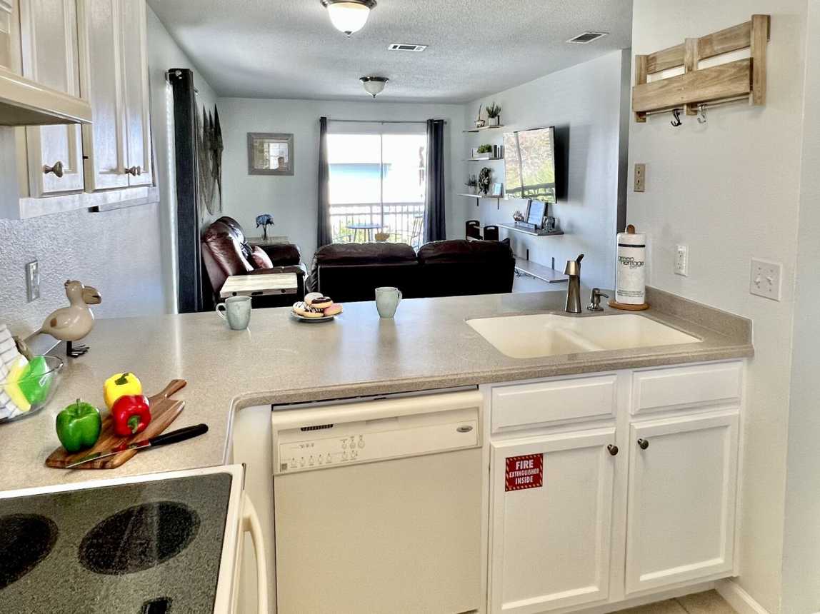 Island Wind 301 - Coral Cove_16