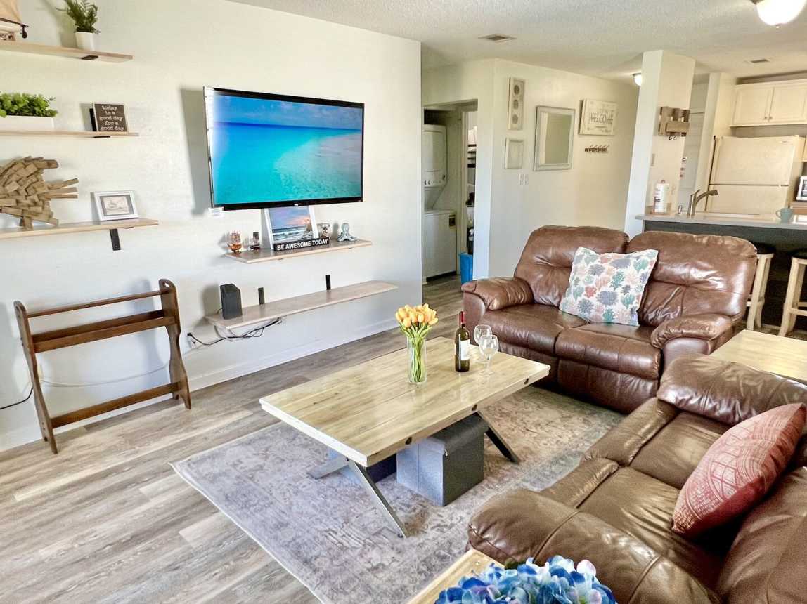 Island Wind 301 - Coral Cove_10