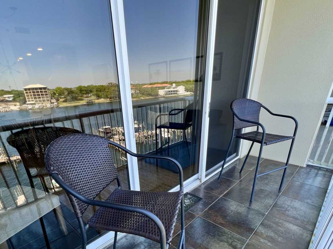 Palm Court Yacht Club 603_16