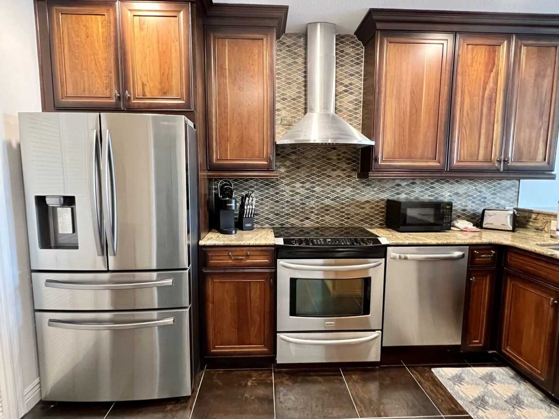 Palm Court Yacht Club 603_20