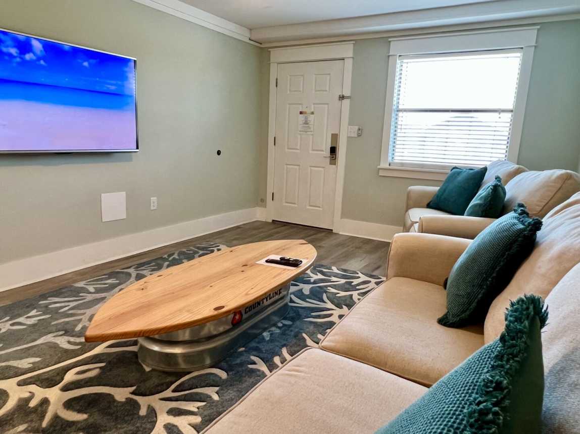 Venus 107 - Beachtastic_7