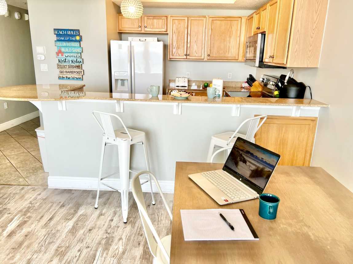 Waters Edge 208 - No Worries, Beach Happy!_19