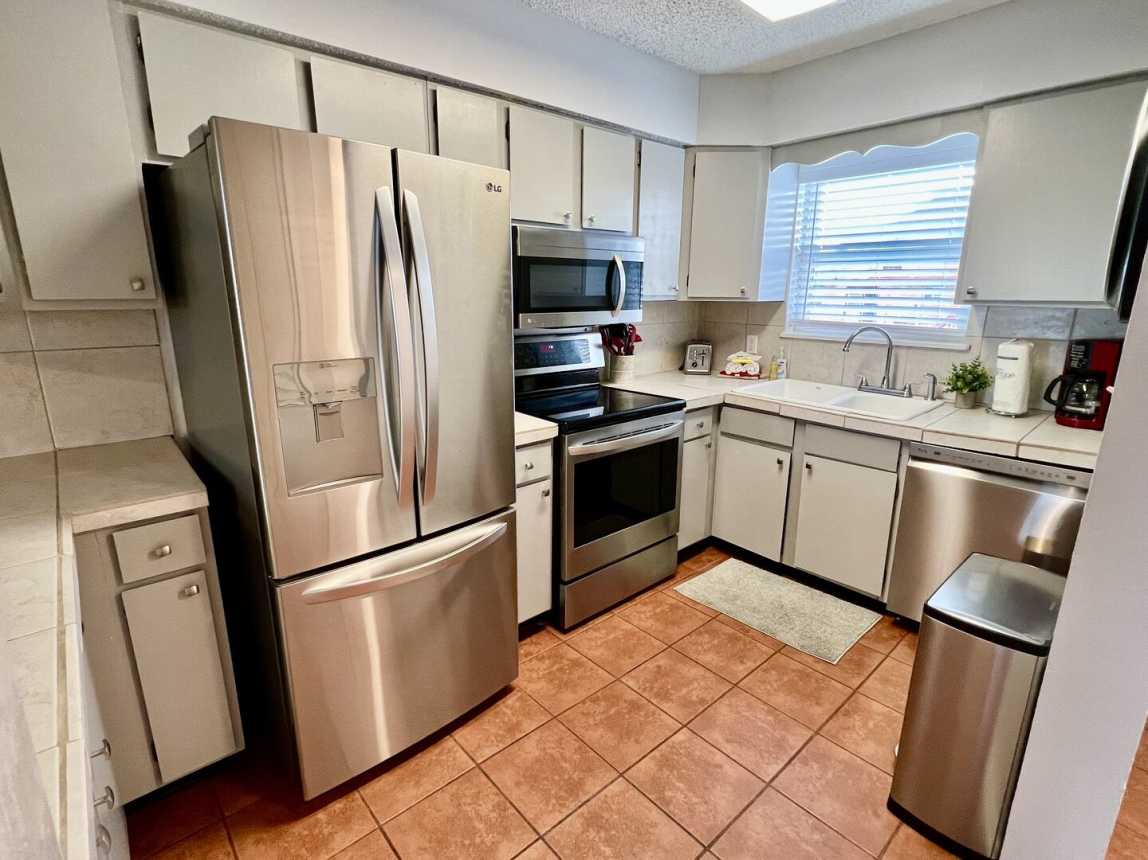 Commodore`s 203 - Gone Sailing 203_2