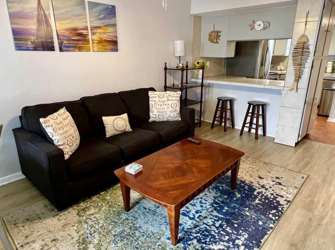 Commodore`s 203 - Gone Sailing 203_5