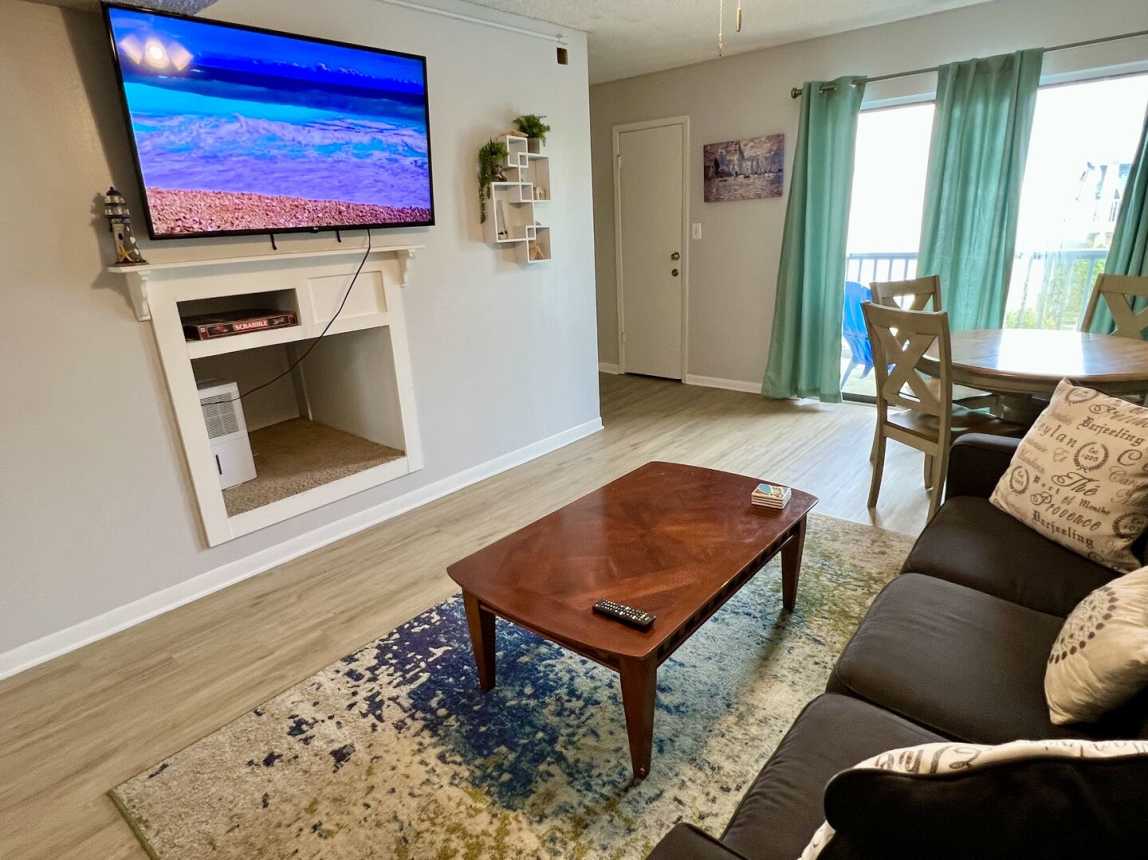 Commodore`s 203 - Gone Sailing 203_7