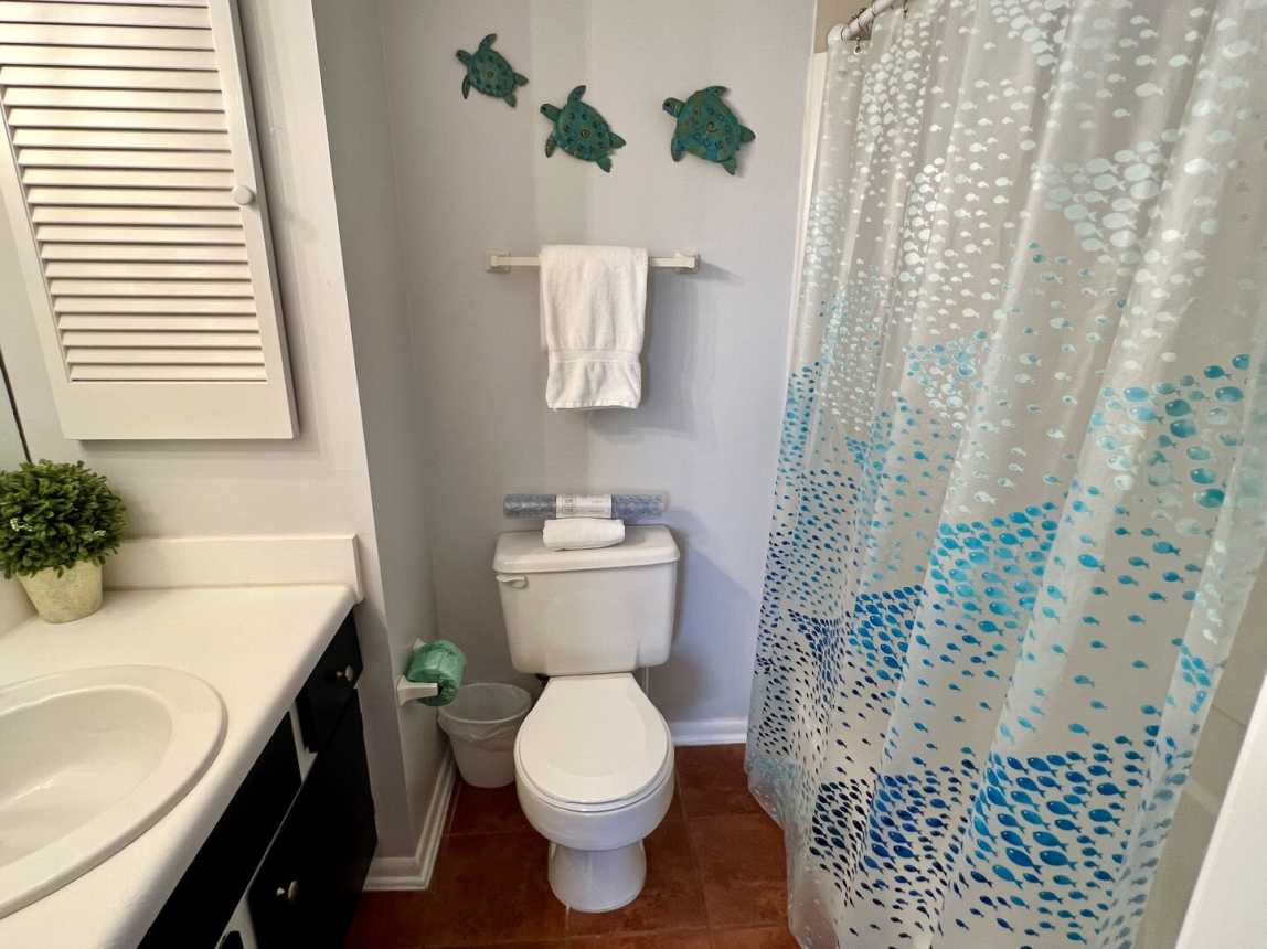 Commodore`s 203 - Gone Sailing 203_22