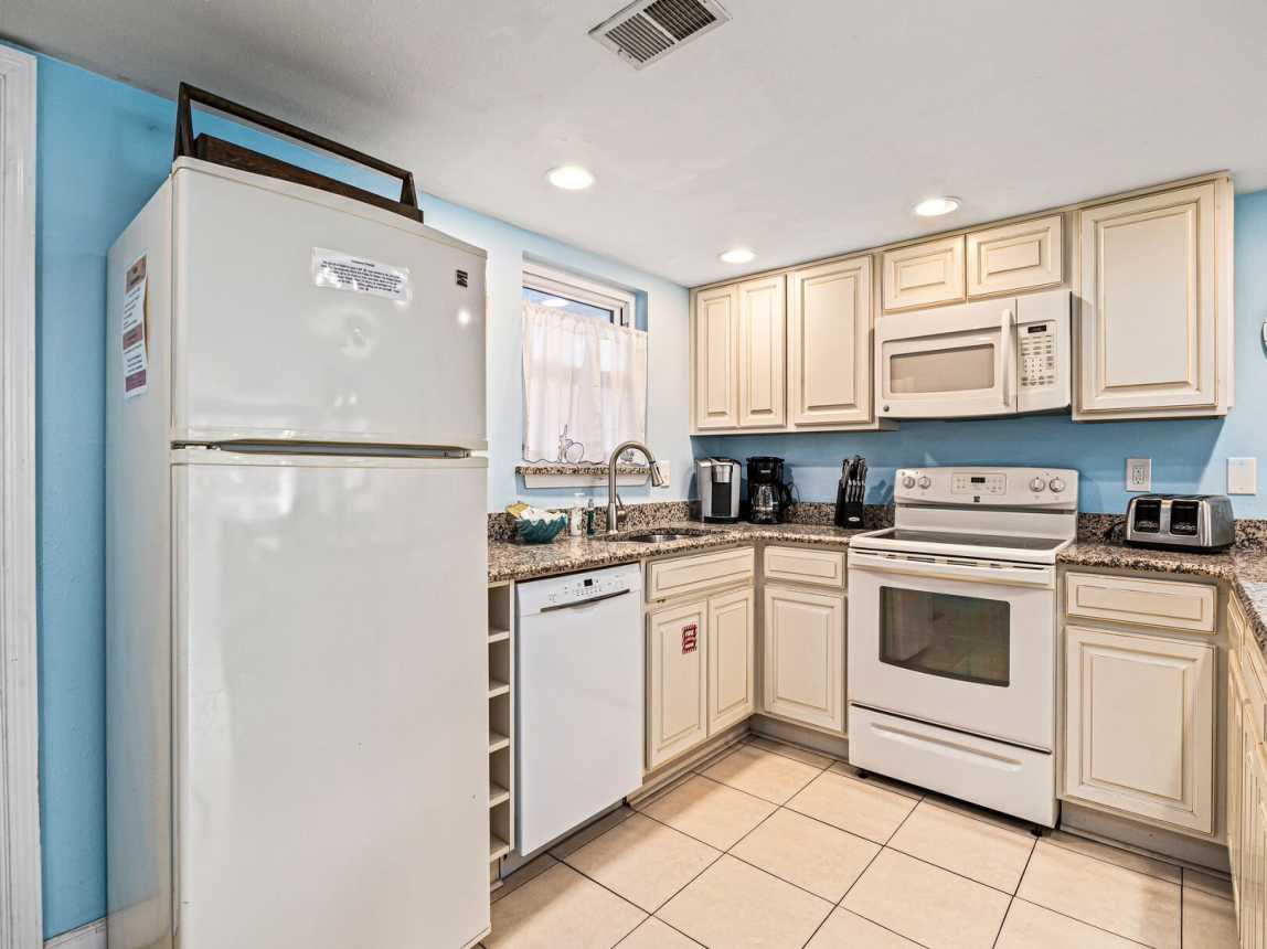 Emerald Isle 102 - The Seashell_7