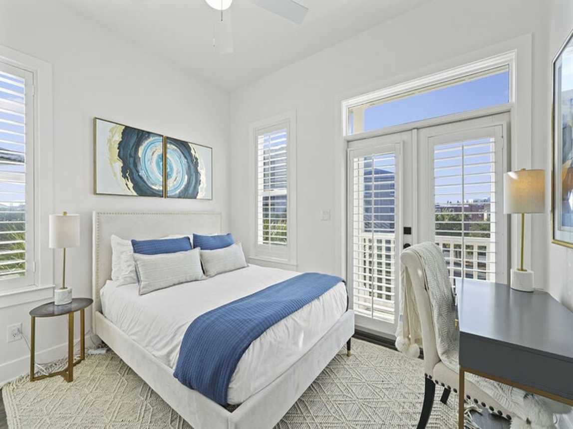 The Hummingbird - Luxury Lakefront Vacation Rental with Private Pool, Fireplace, and Water Views on Holiday Isle in Destin, Florida - Five Star Properties Destin/30A