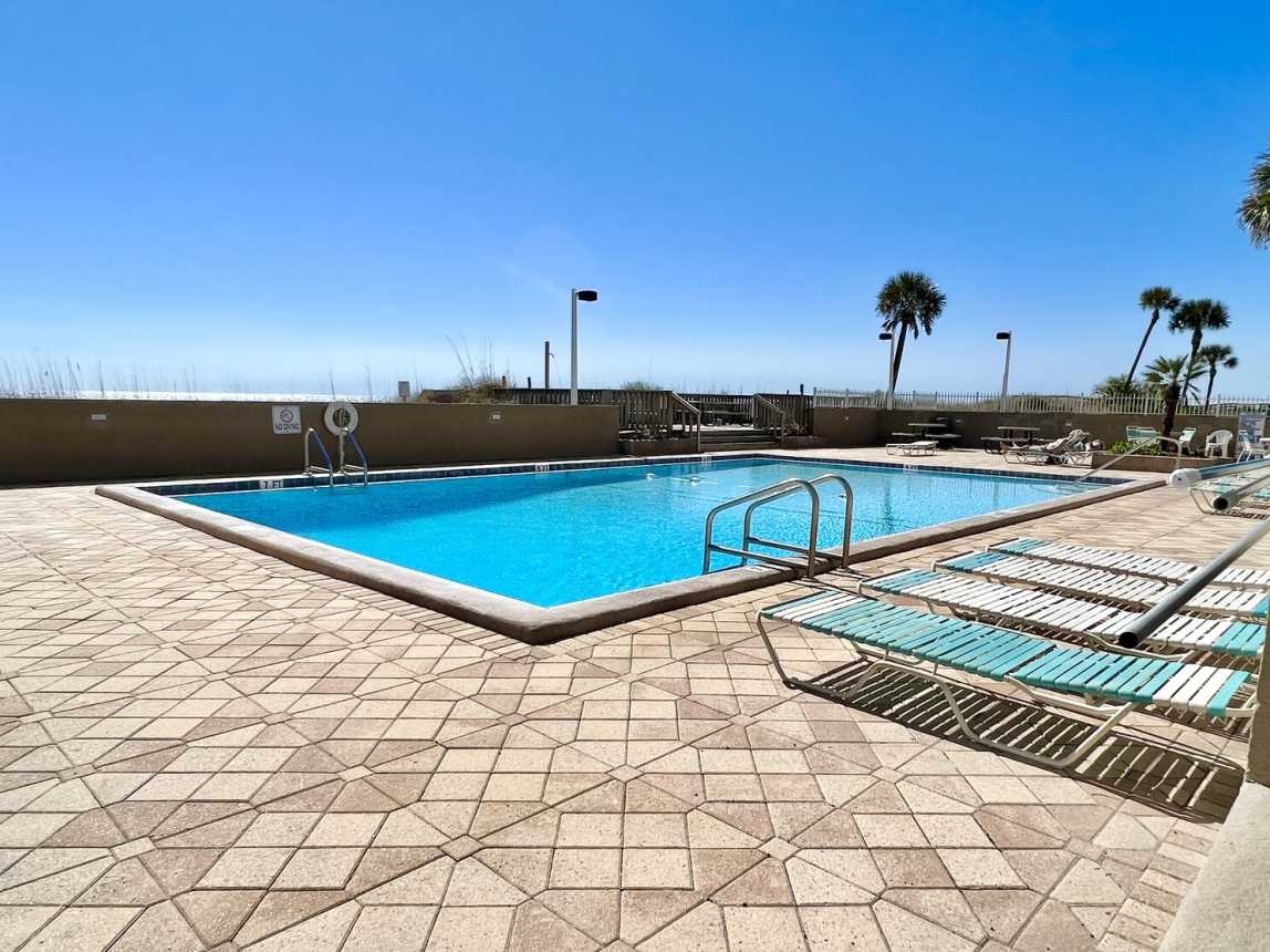 Emerald Isle 102 - The Seashell_1