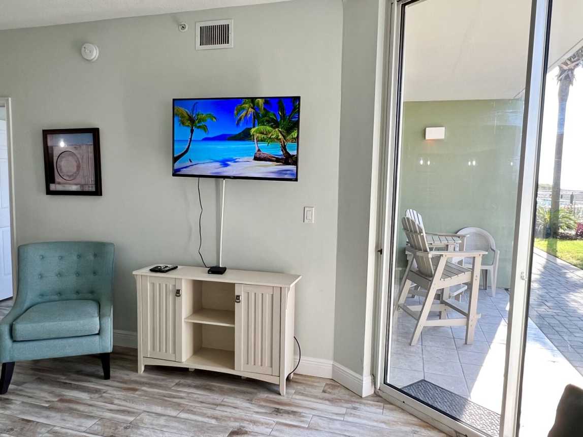 Waters Edge 104 - Seas the Day_10