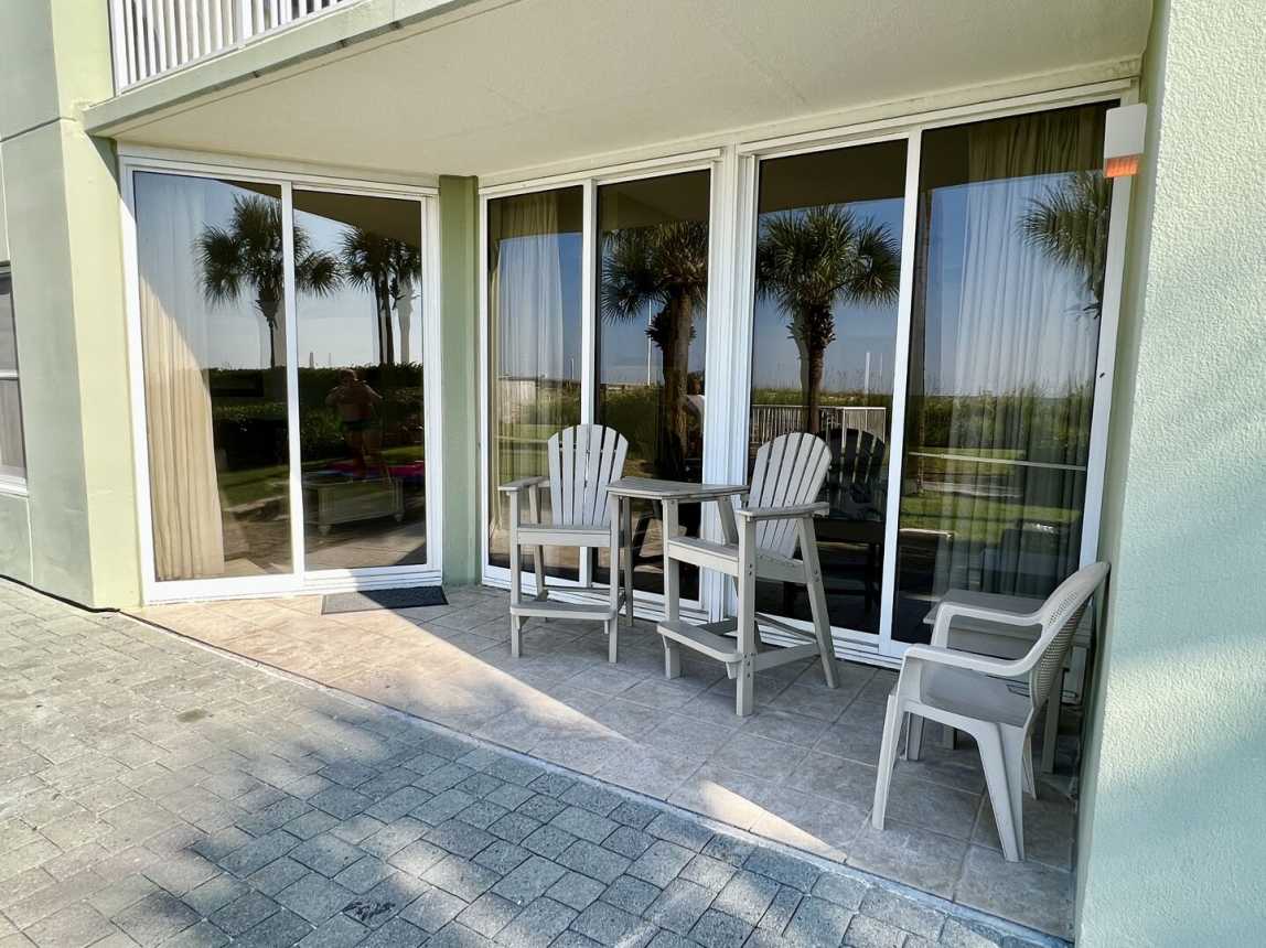 Waters Edge 104 - Seas the Day_12