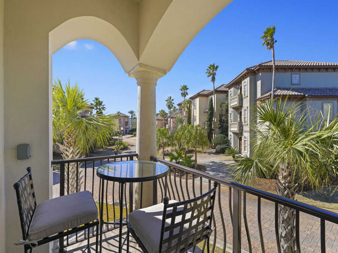 Hook, Wine, & Sinker - Luxury Event-Friendly Vacation Rental Beach House in Gated Community with Personal Elevator and Community Pool / Spa Tub -  Bliss Beach Rentals