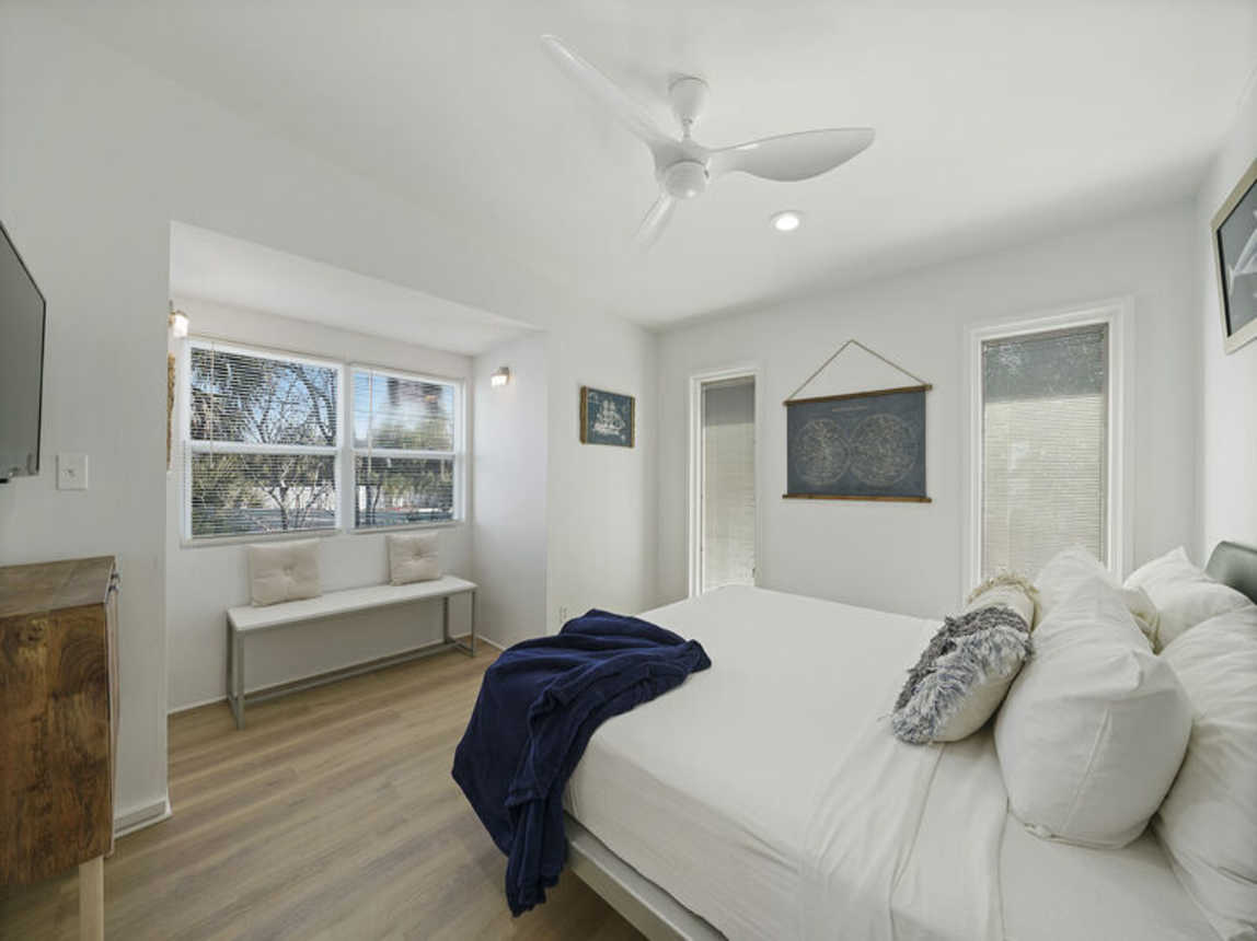 The Boat House - Beautiful Waterfront Vacation Rental with Boat Dock and Amazing Views from the Balcony on Holiday Isle in Destin, Florida - Five Star Properties Destin/30A