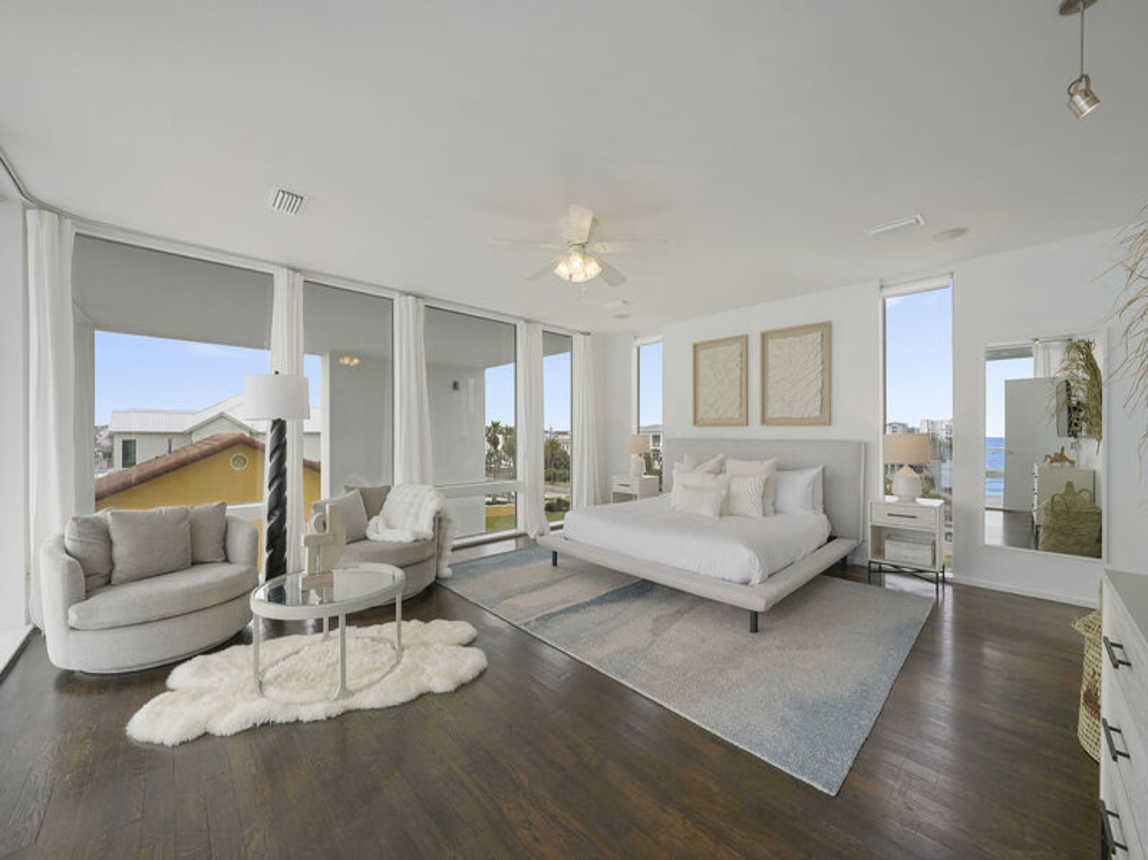 The White House of Holiday Isle - Gulf Front Luxury Pet-Friendly Vacation Rental Beach House with Private Pool, Elevator, and Personal Beach Access in Destin, Florida - Five Star Properties Destin/30A