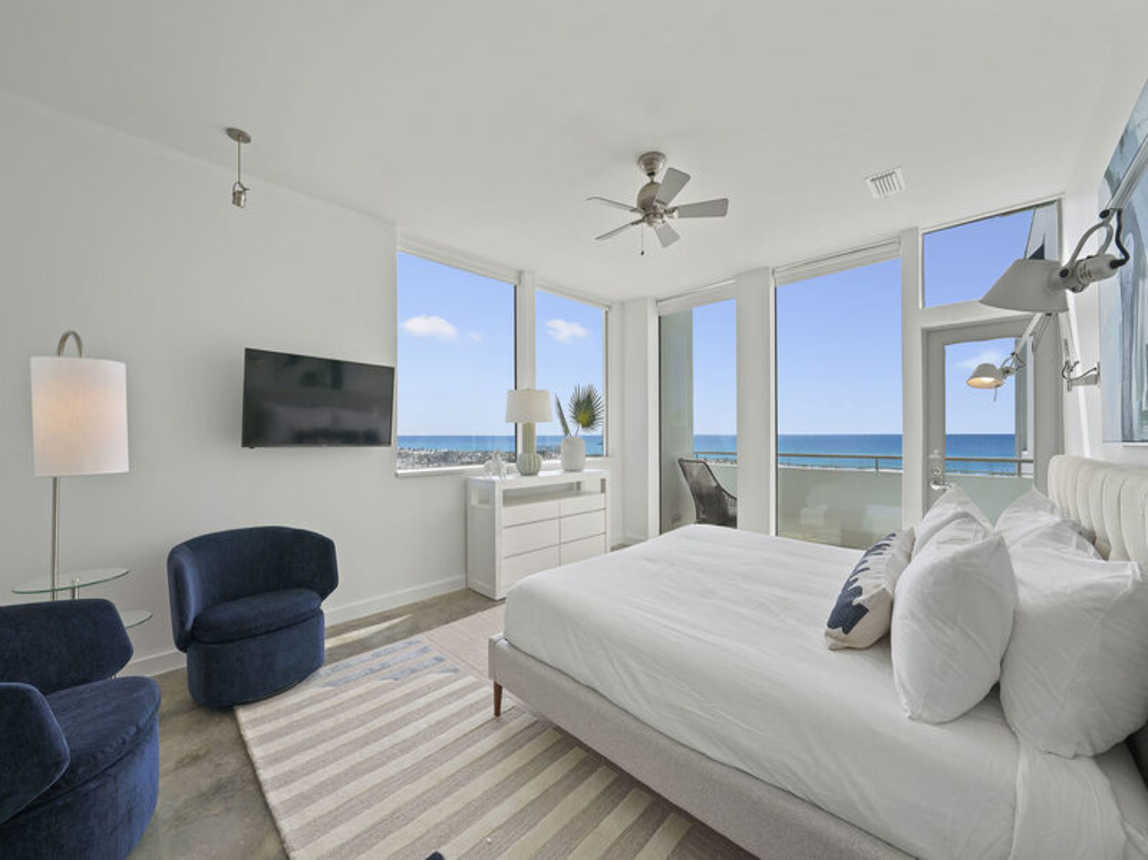 The White House of Holiday Isle - Gulf Front Luxury Pet-Friendly Vacation Rental Beach House with Private Pool, Elevator, and Personal Beach Access in Destin, Florida - Five Star Properties Destin/30A