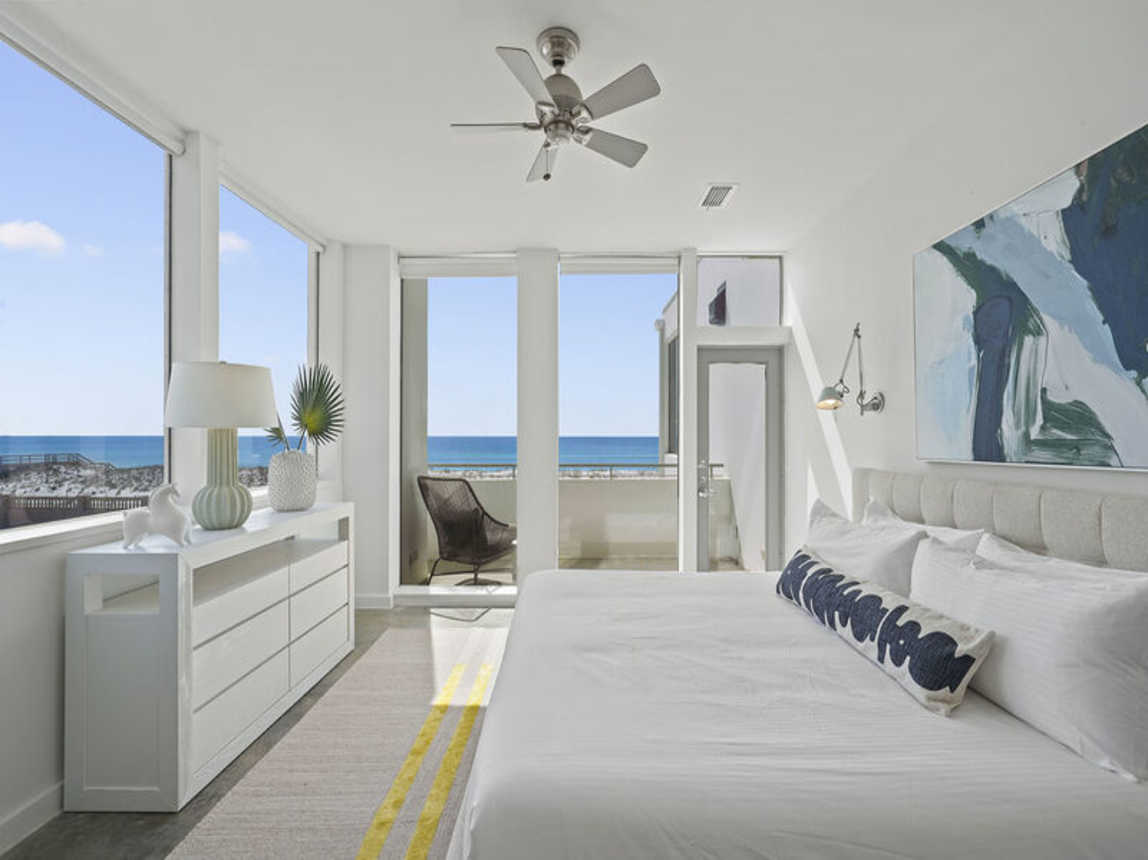 The White House of Holiday Isle - Gulf Front Luxury Pet-Friendly Vacation Rental Beach House with Private Pool, Elevator, and Personal Beach Access in Destin, Florida - Five Star Properties Destin/30A