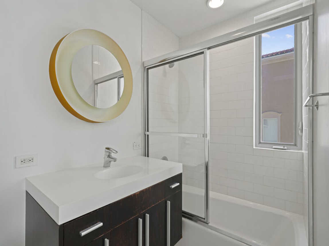 The White House of Holiday Isle - Gulf Front Luxury Pet-Friendly Vacation Rental Beach House with Private Pool, Elevator, and Personal Beach Access in Destin, Florida - Five Star Properties Destin/30A