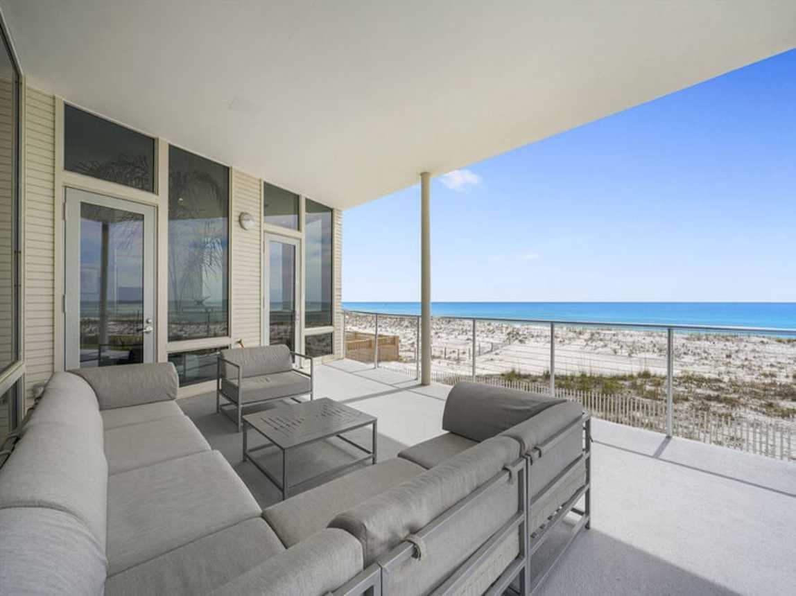 The White House of Holiday Isle - Gulf Front Luxury Pet-Friendly Vacation Rental Beach House with Private Pool, Elevator, and Personal Beach Access in Destin, Florida - Five Star Properties Destin/30A