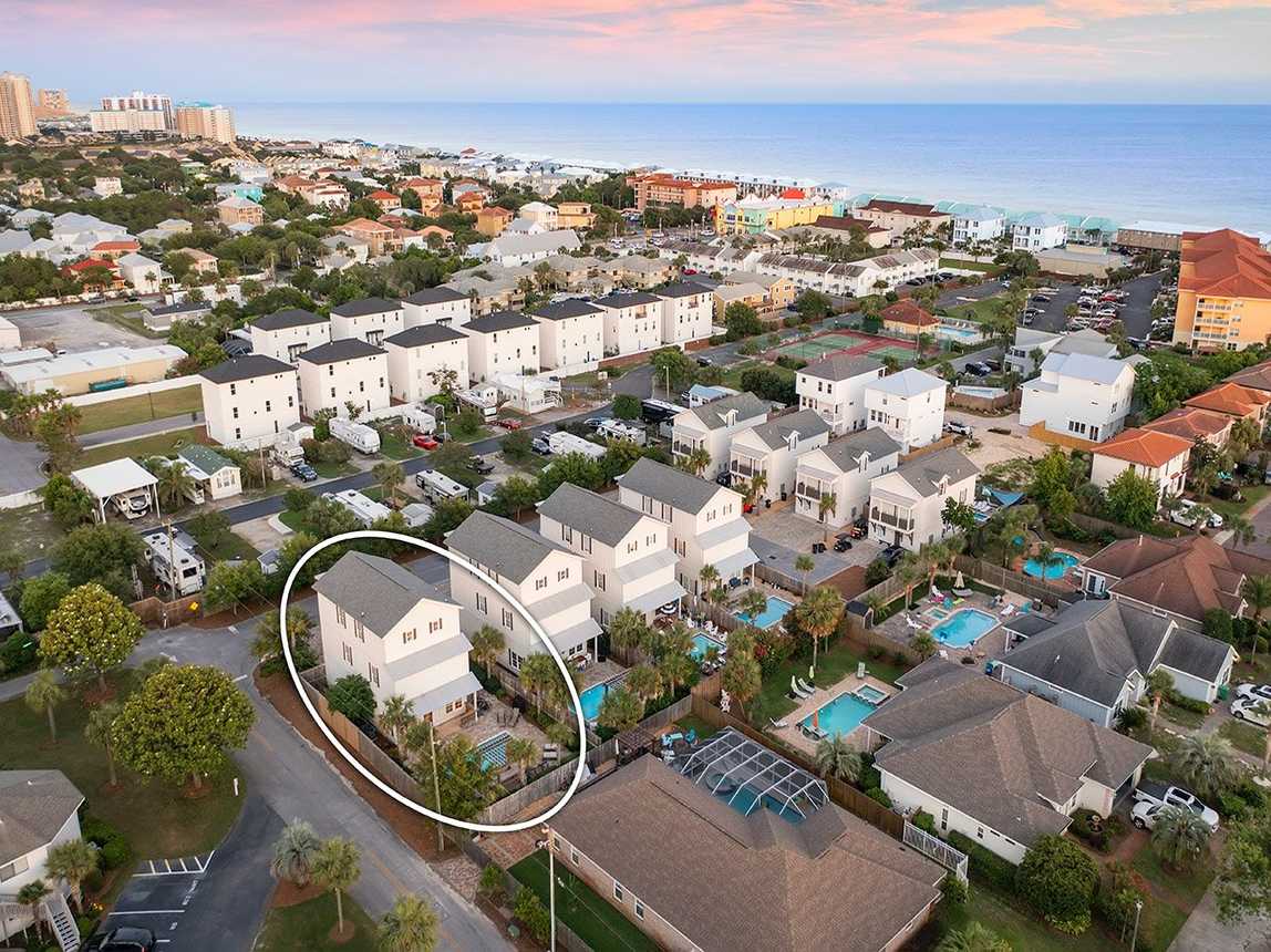 Casa Blanca - Pet-Friendly Vacation Rental House with Golf Cart and Private Pool Near Beach in Miramar Beach, Florida - Five Star Properties Destin/30A