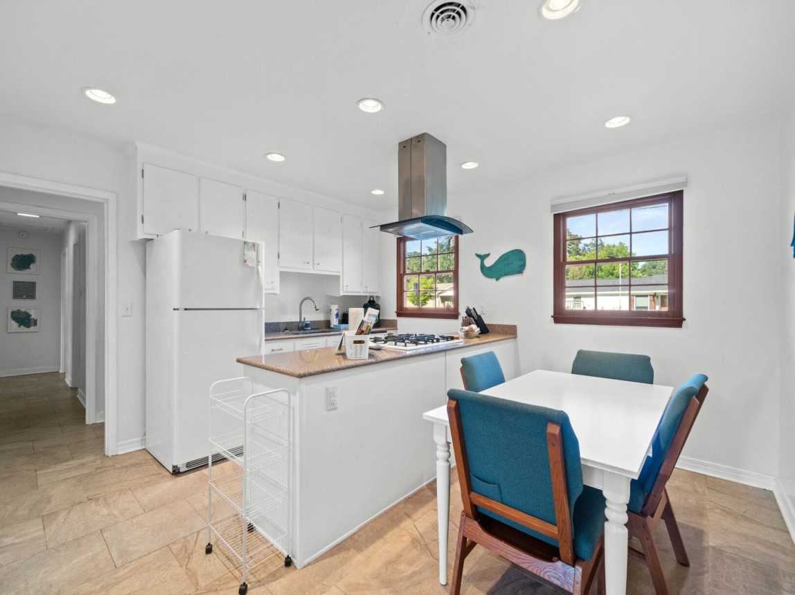 Little Beach House_12