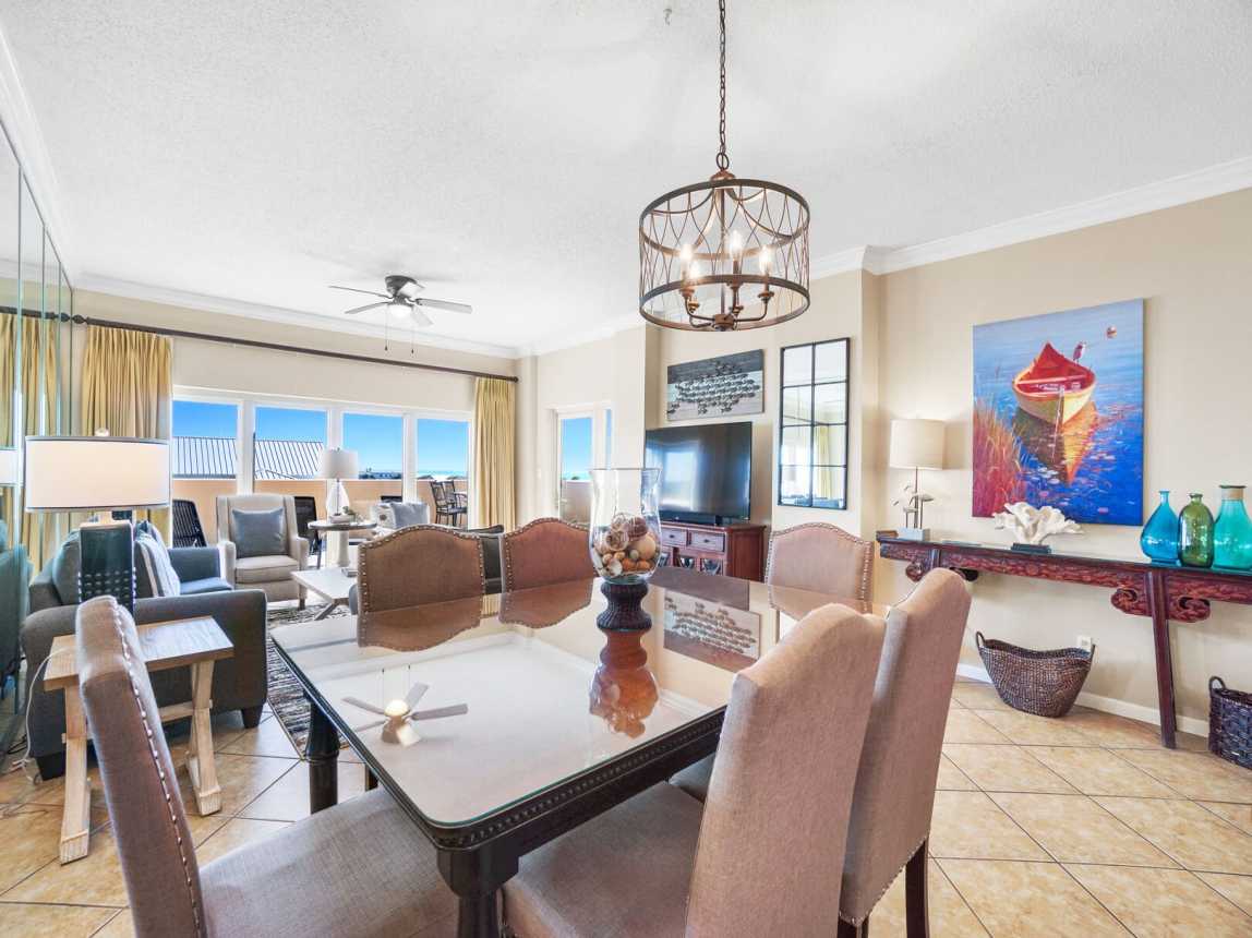 Table for 6 for dining or family games.