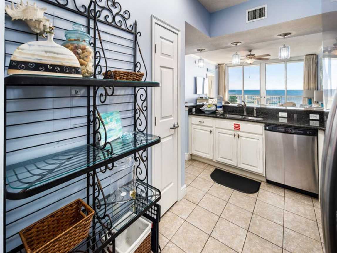 Kitchen - Waters Edge Resort Unit 311 Okaloosa Island Fort Walton Beach Vacation Rentals