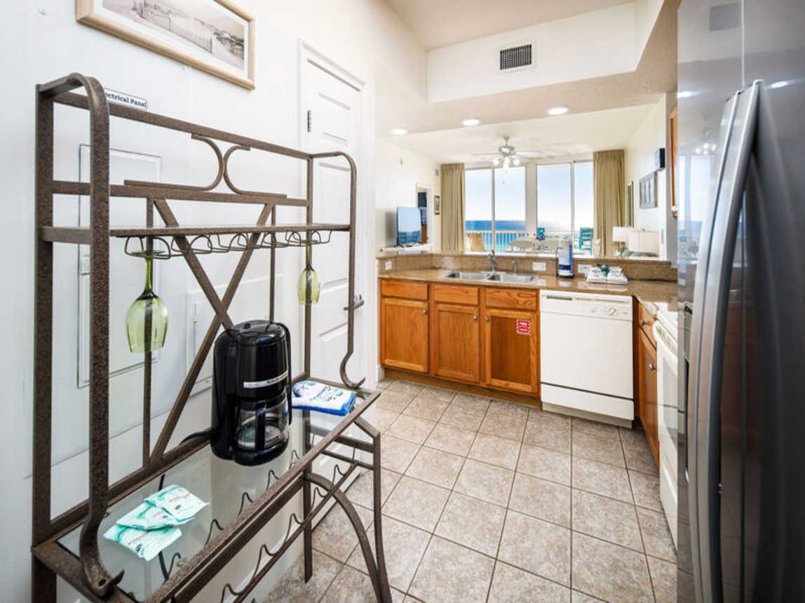 Kitchen - Waters Edge Resort Unit 510 Okaloosa Island Fort Walton Beach Vacation Rentals