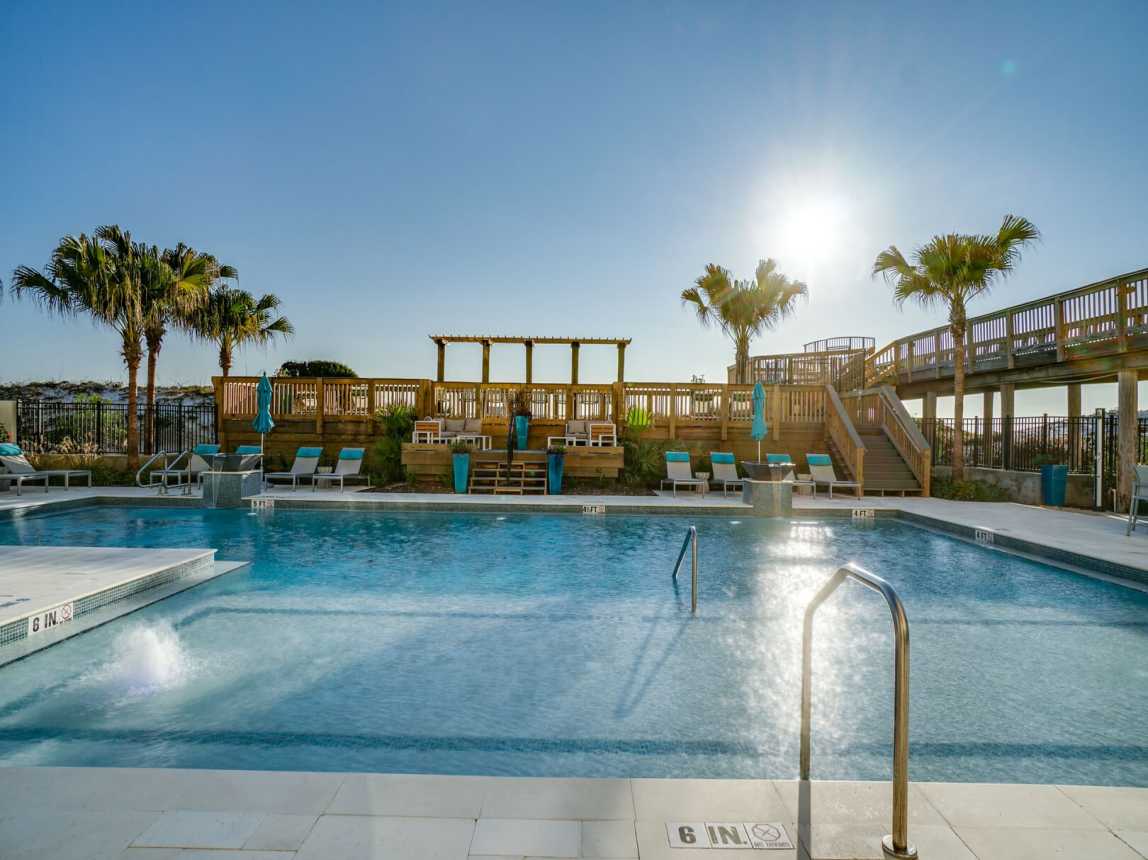 Easy access to the resort pool. Pool is an easy walk-in style pool.