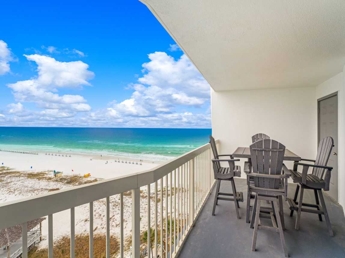 Balcony provides a hightop 4 seat table and chairs to enjoy the fresh water air and cool breezes.