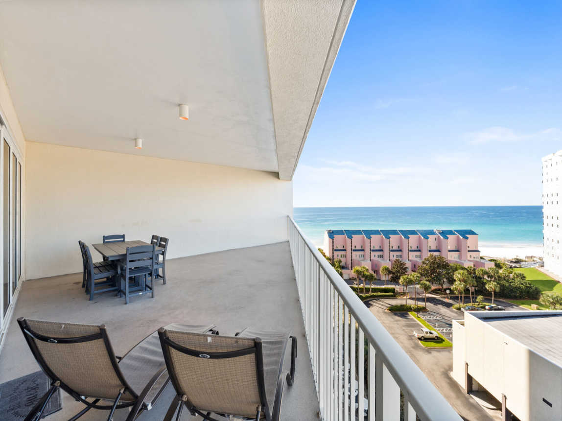 Magnificent view from your 8 floor balcony.