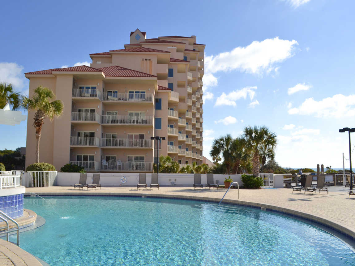 Beach Manor 0113 - Beach Daze_18