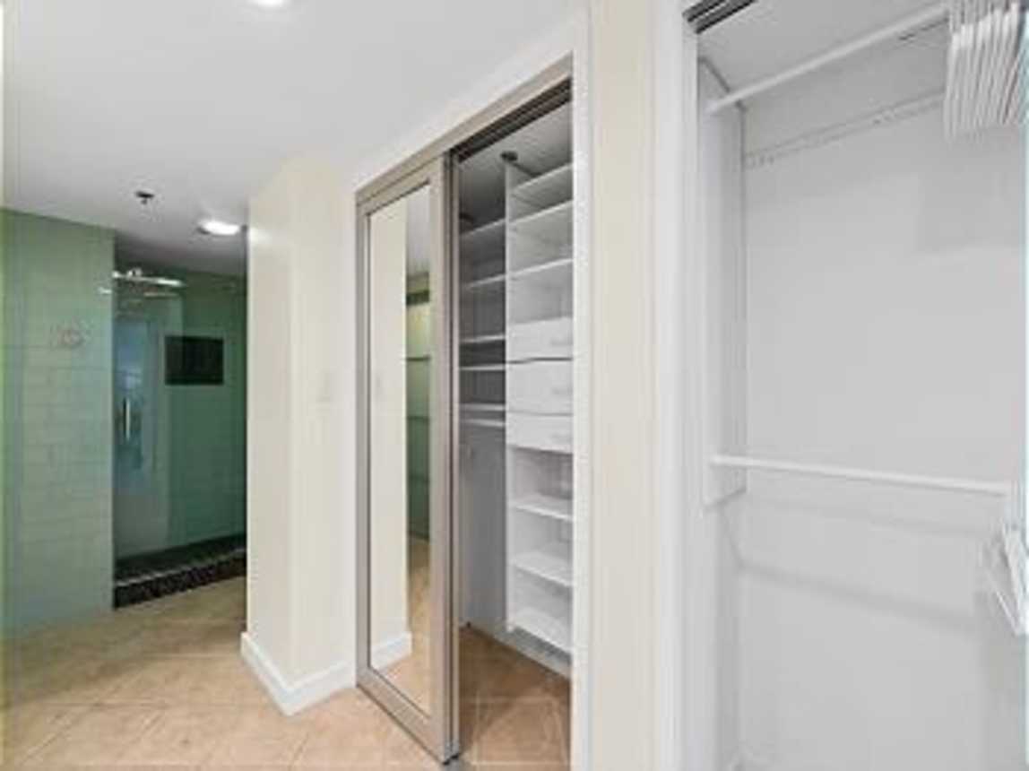 East Pass 404 - Paradise Point_14