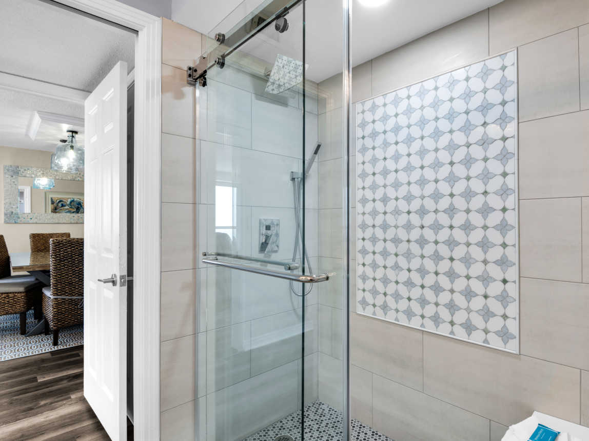 Gorgeous Walk-in Shower