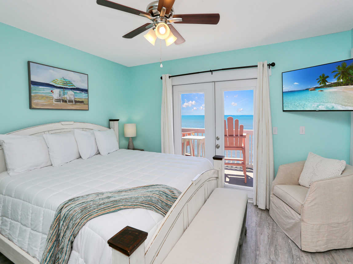 Bedroom 1 - Gulf Front Master Bedroom