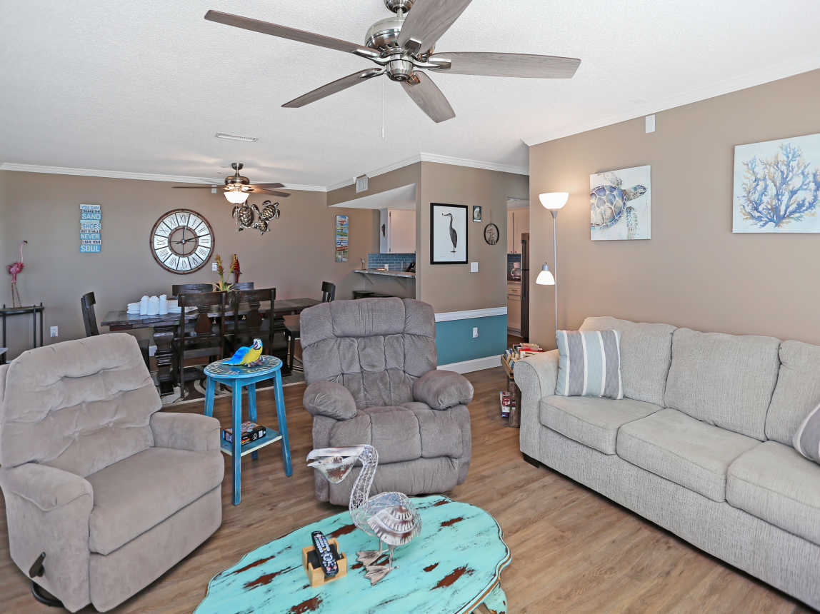 Living & Dining Area