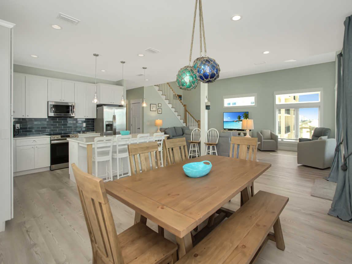 Dining & Living Area