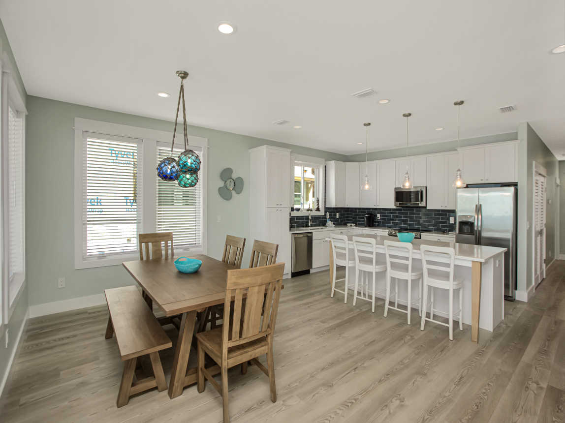 Dining & Bar Seating