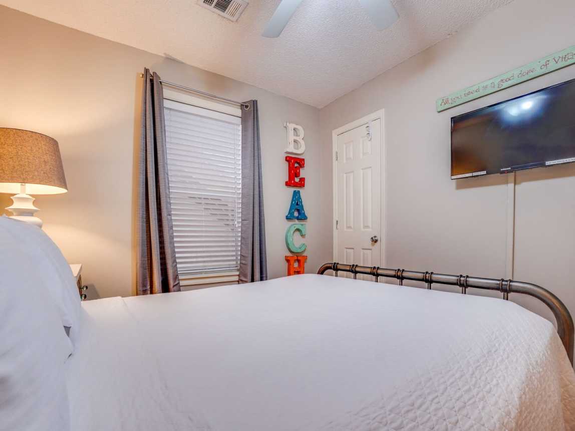 There is a flat screen tv with internet access only, closet and a ceiling fan to keep you cool at night.