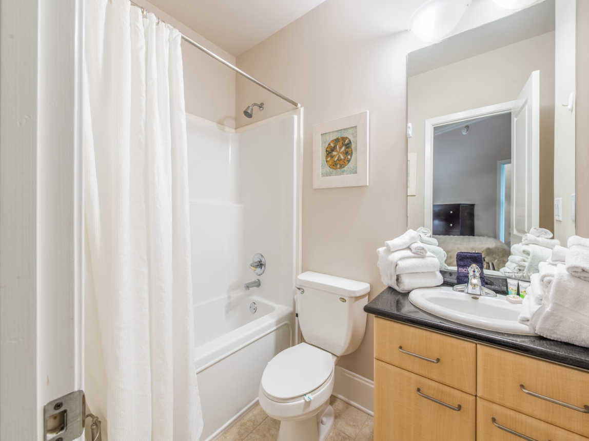 Caribe Resort BPH02 Guest Bathroom