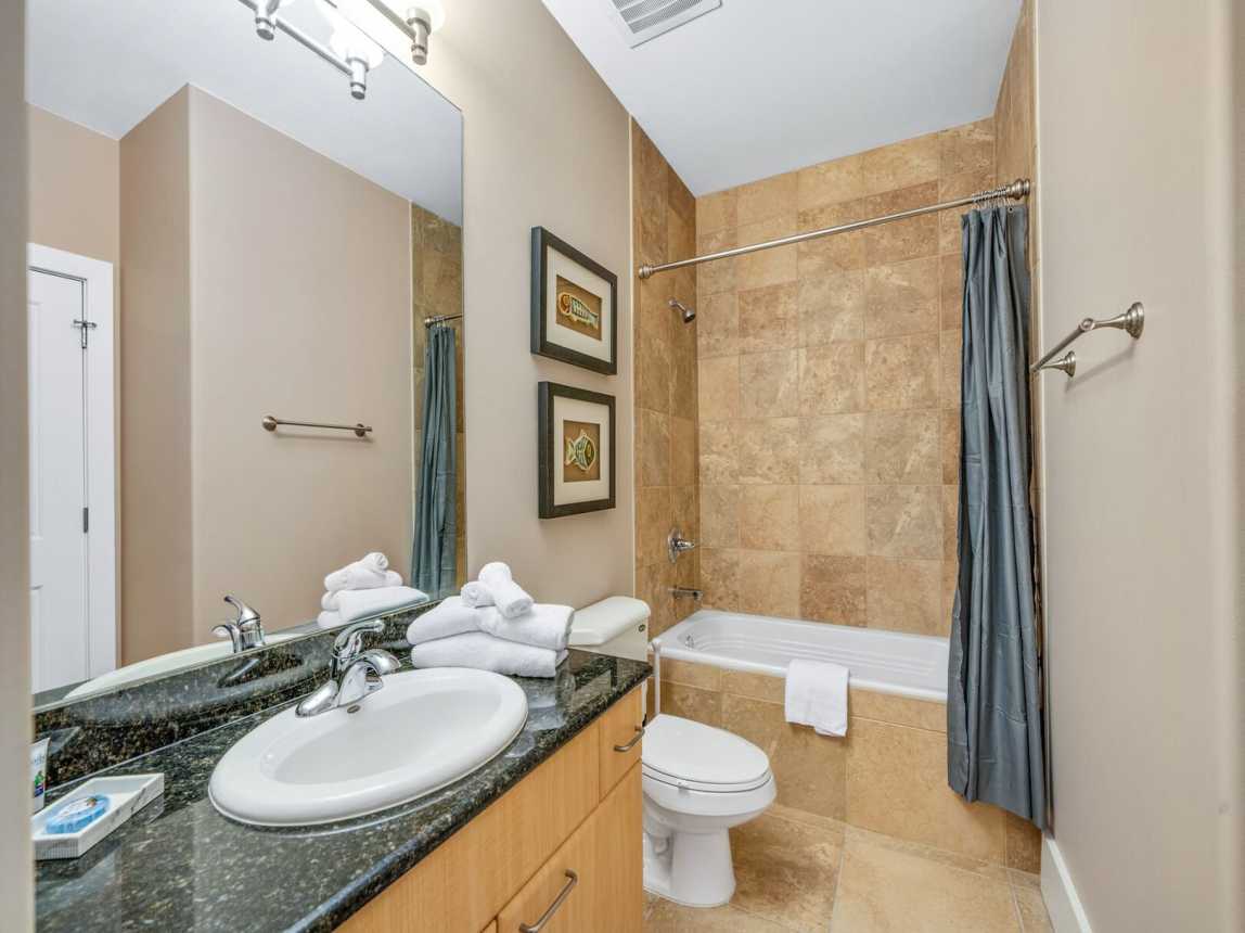 Caribe Resort DPH08 Guest Bathroom