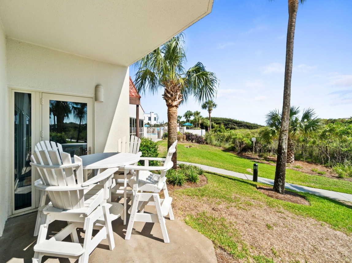 Relax on your private ground-floor patio, just steps away from the boardwalk to the beach.