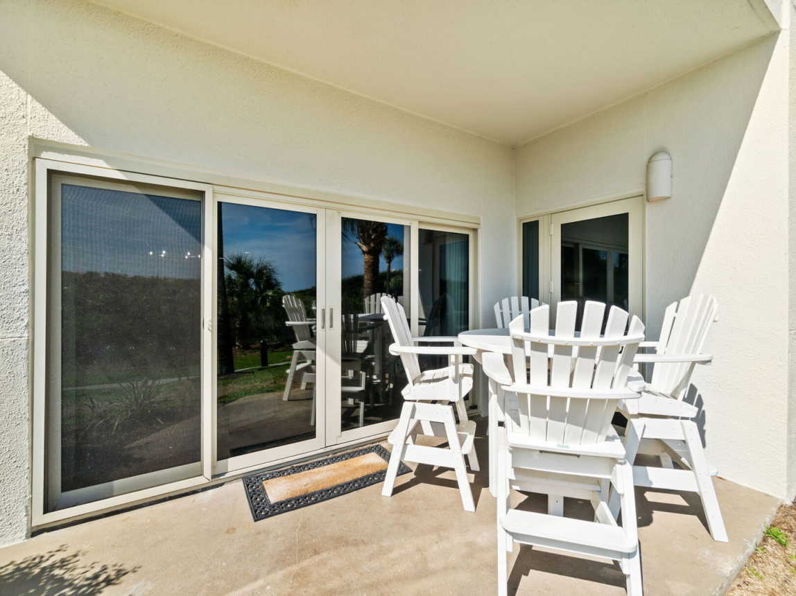 Your beach day starts here - the patio is only a few steps from the Gulf access point.